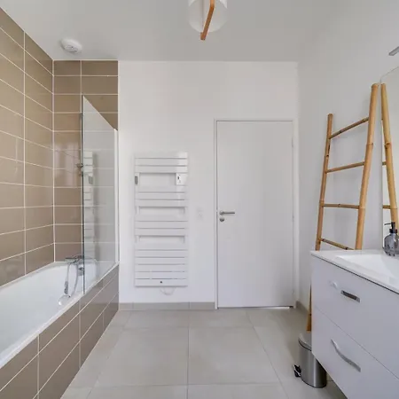 Belle Maison Contemporaine Avec Jardin Et Parking Apartment *